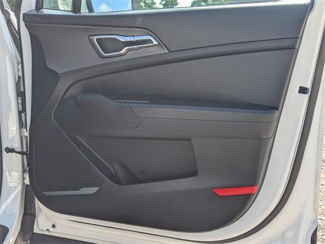 Vehicle image 26 of 30