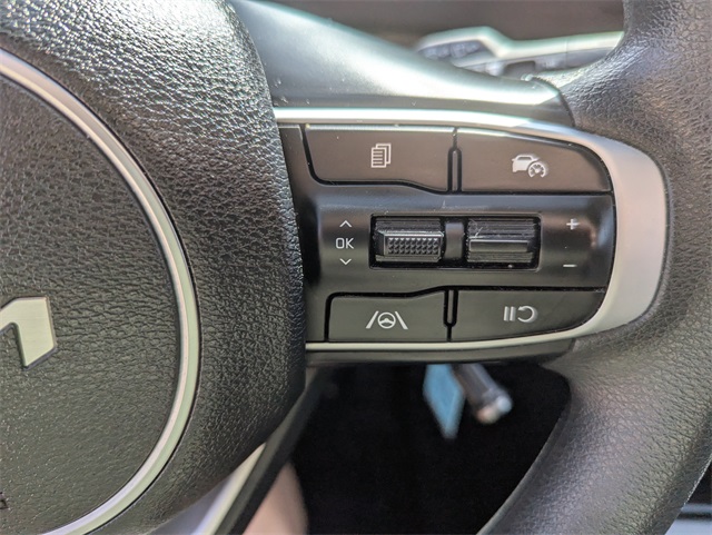 Vehicle image 29 of 30
