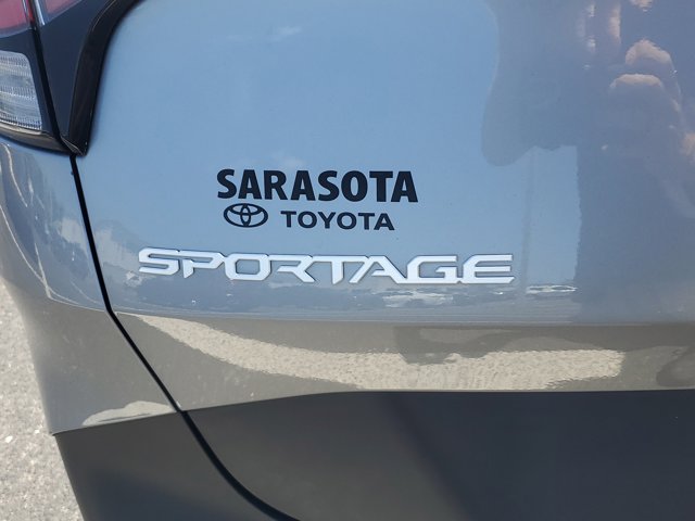 Vehicle image 9 of 28