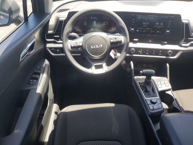 Vehicle image 12 of 28