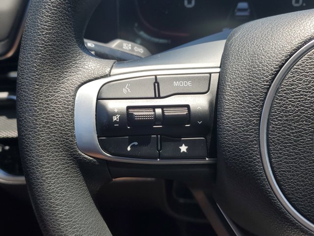 Vehicle image 27 of 28