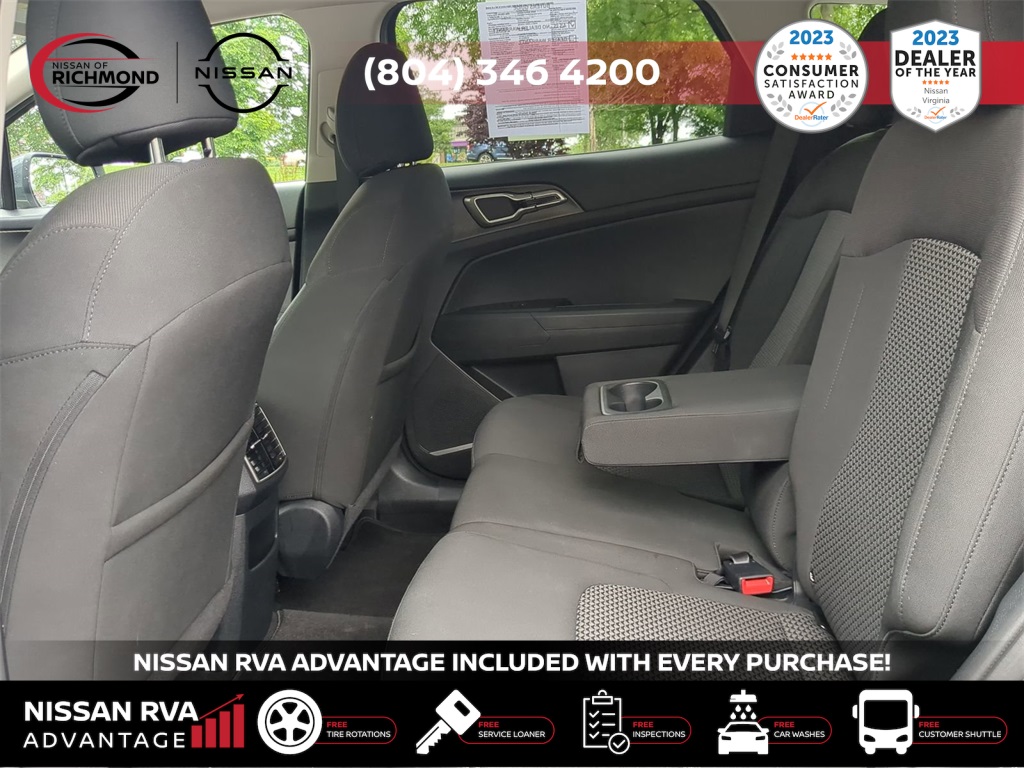 Vehicle image 14 of 26