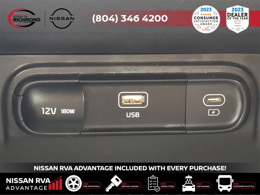 Vehicle image 21 of 26