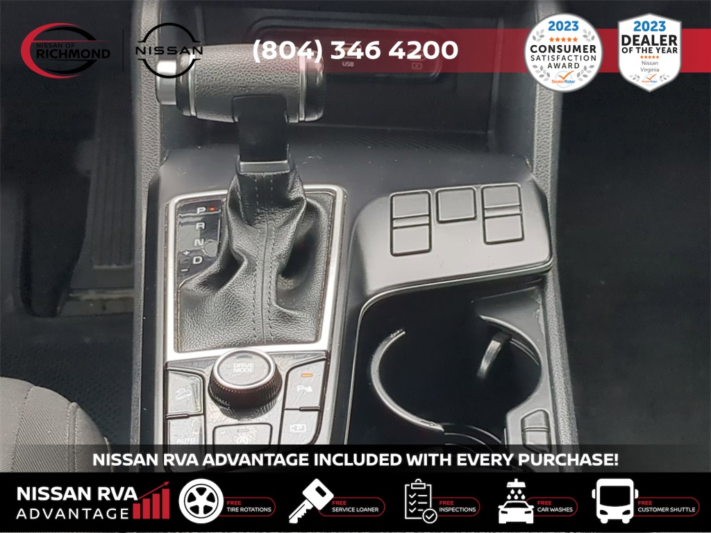 Vehicle image 19 of 26