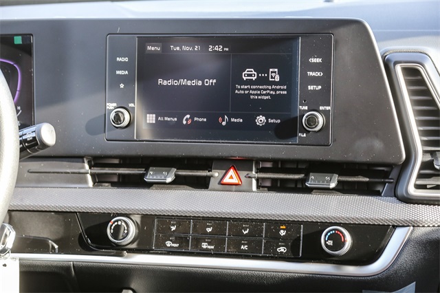 Vehicle image 14 of 25