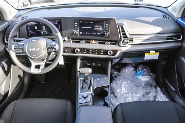 Vehicle image 13 of 25
