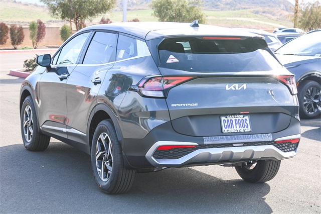 Vehicle image 7 of 25
