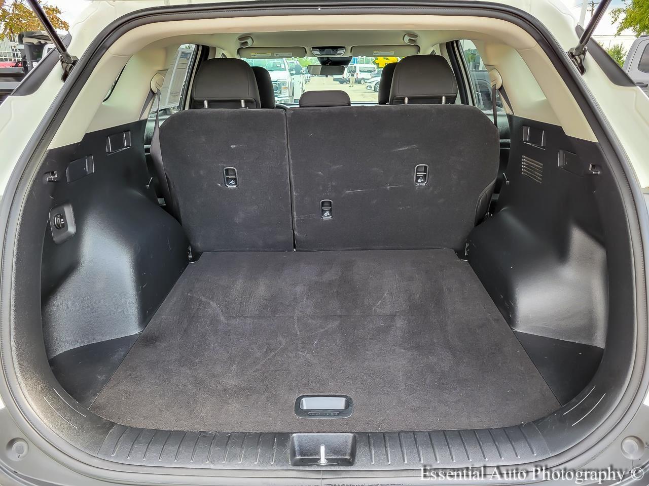 2024 Kia Sportage LX Image 8 of 34