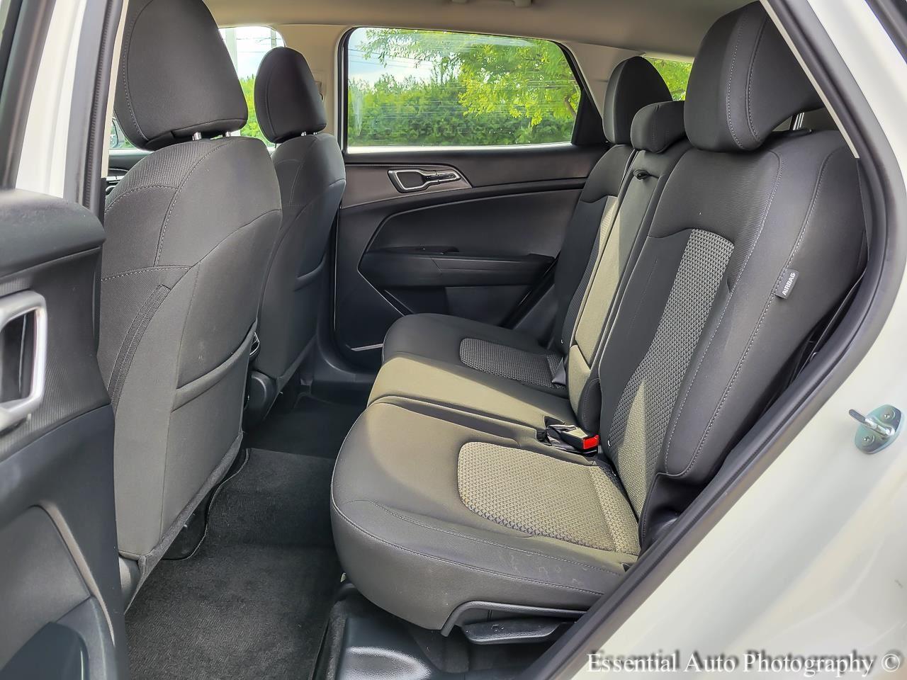 2024 Kia Sportage LX Image 9 of 34