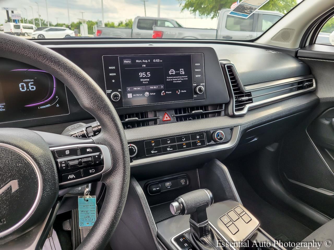 2024 Kia Sportage LX Image 18 of 34