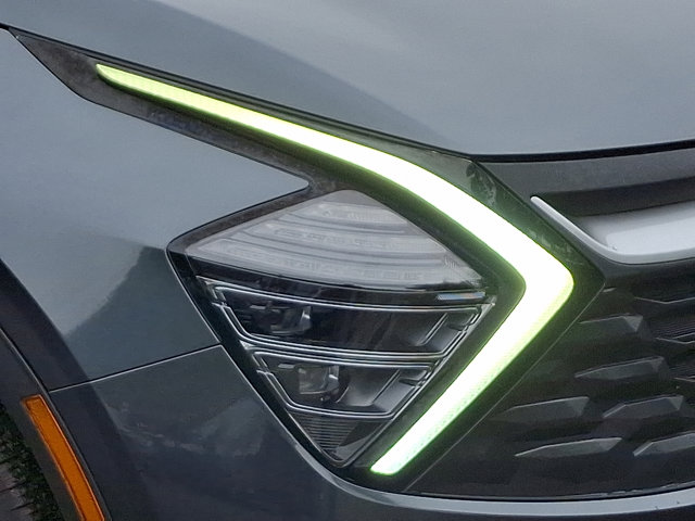 Vehicle image 25 of 30