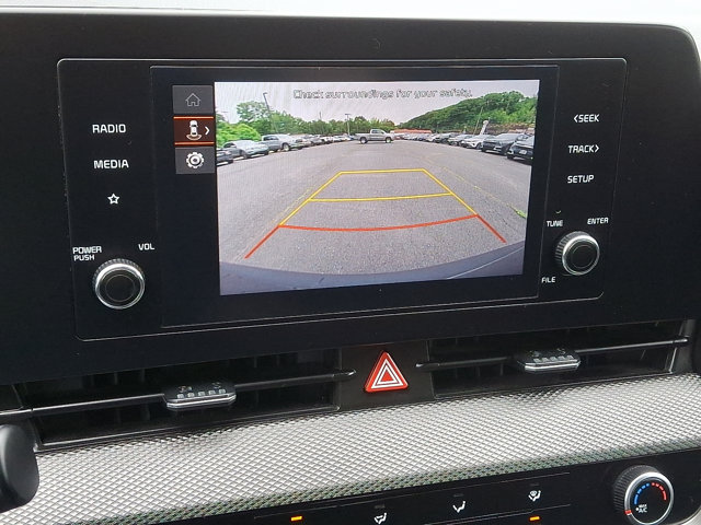 Vehicle image 17 of 30