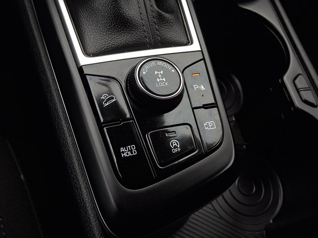 Vehicle image 24 of 30