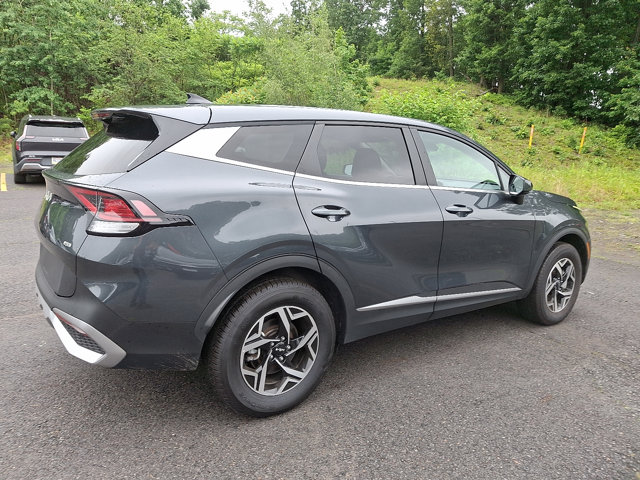 Vehicle image 4 of 30