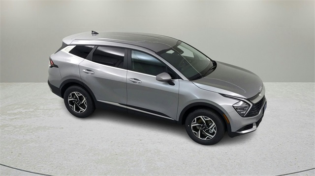 Vehicle image 8 of 25