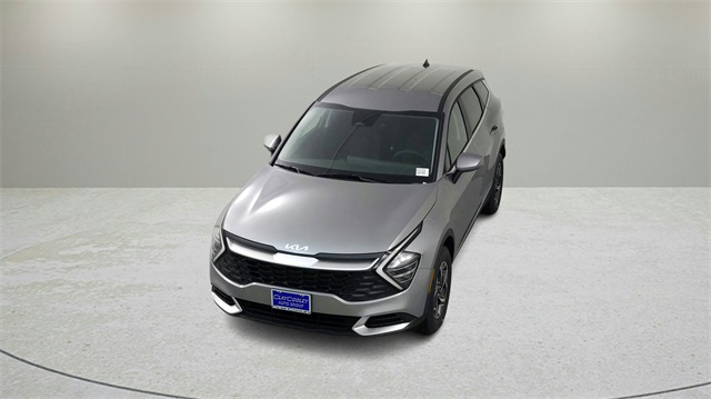 Vehicle image 4 of 25