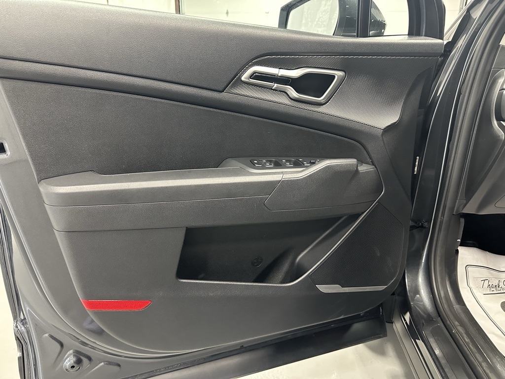 Vehicle image 46 of 64
