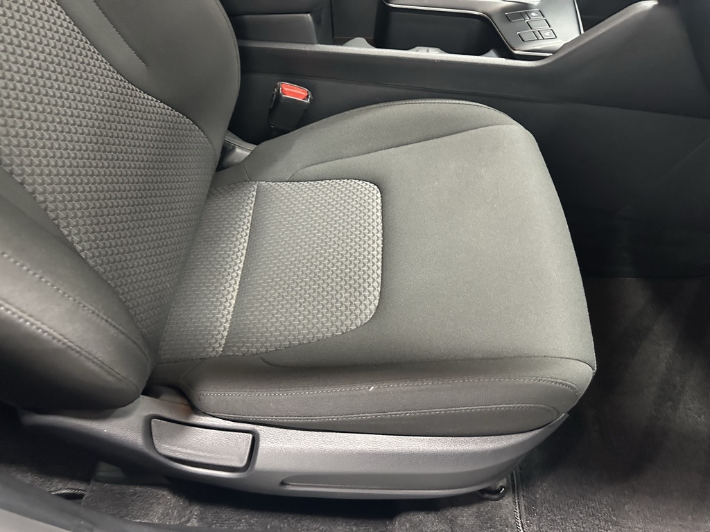 Vehicle image 29 of 64