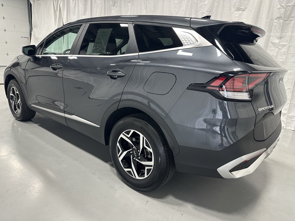 Vehicle image 6 of 64
