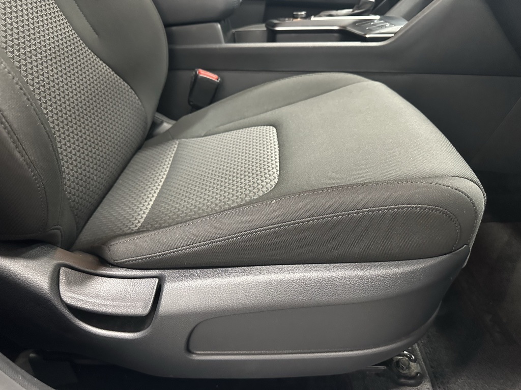Vehicle image 24 of 64