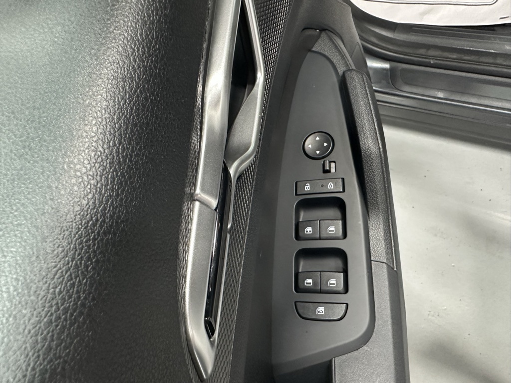 Vehicle image 51 of 64