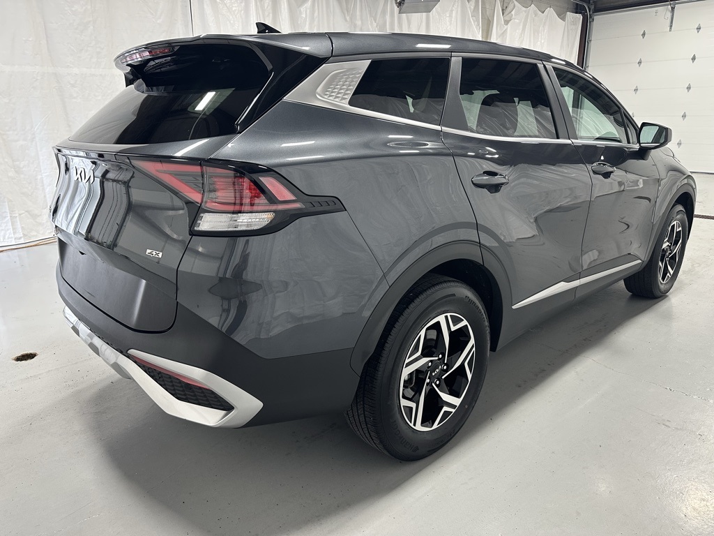 Vehicle image 4 of 64