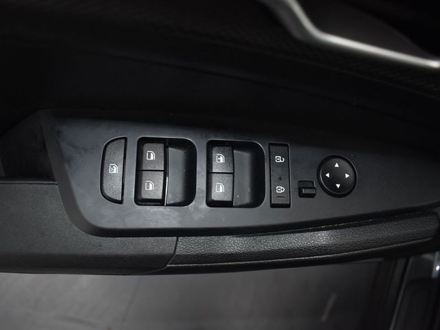 Vehicle image 25 of 39