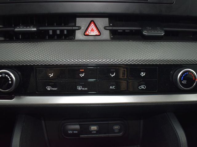 Vehicle image 35 of 39