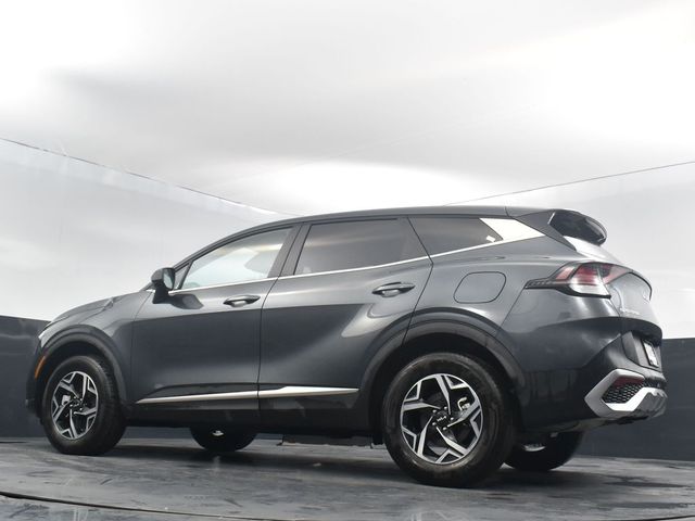 Vehicle image 21 of 39