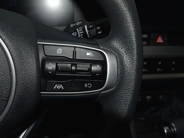 Vehicle image 28 of 39