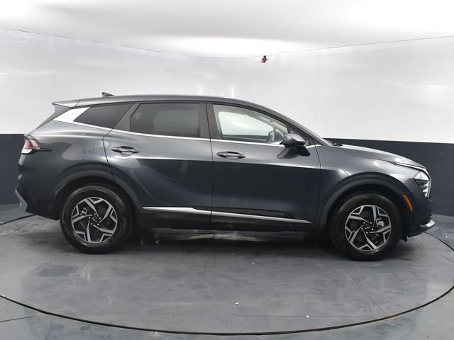 Vehicle image 13 of 39