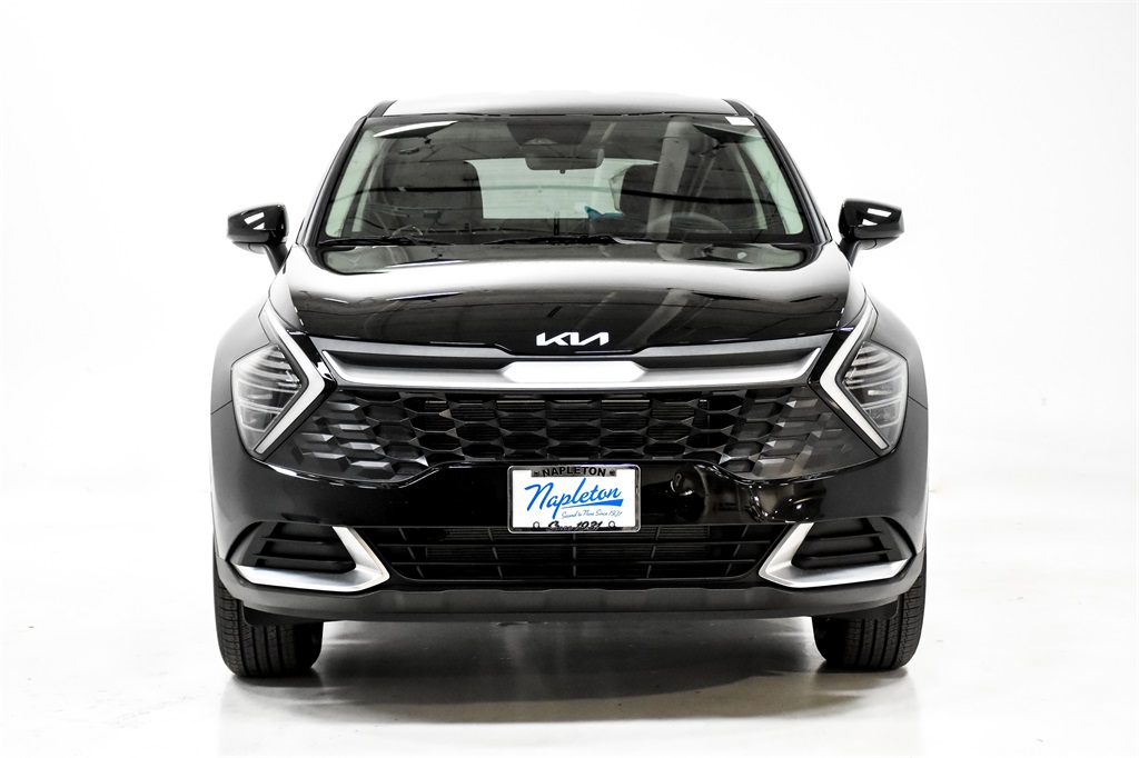 Vehicle image 3 of 31