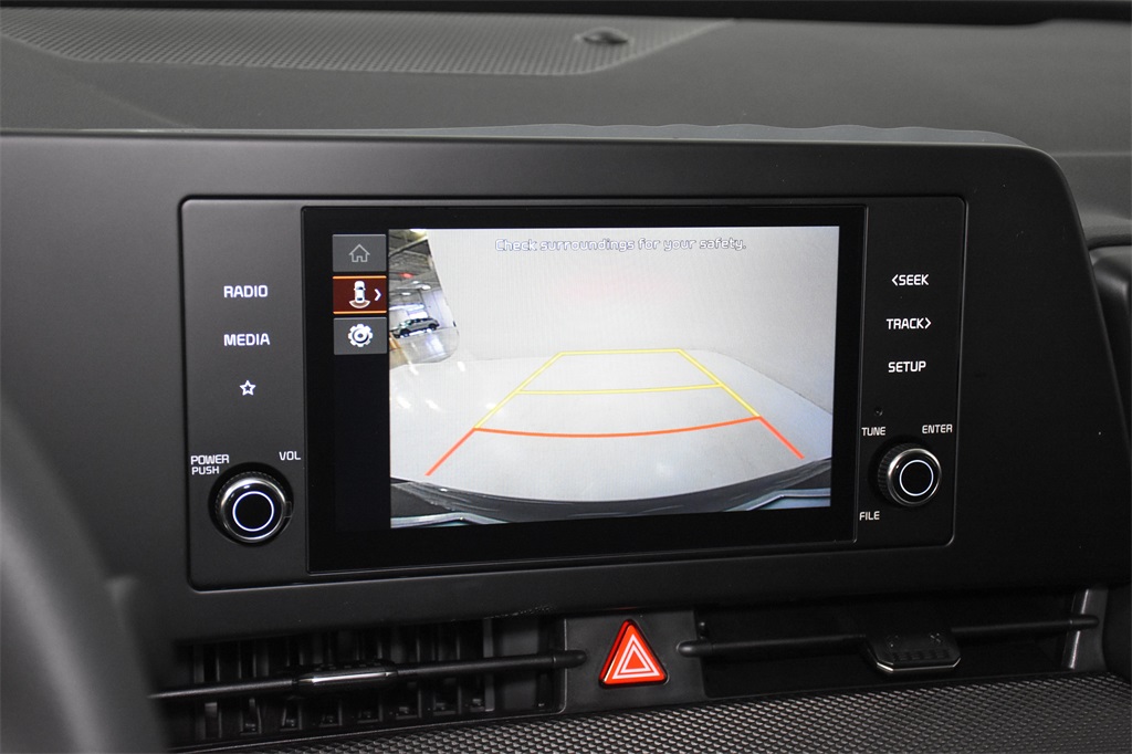Vehicle image 18 of 31