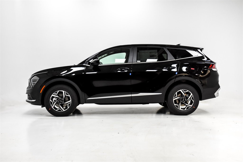 Vehicle image 8 of 31