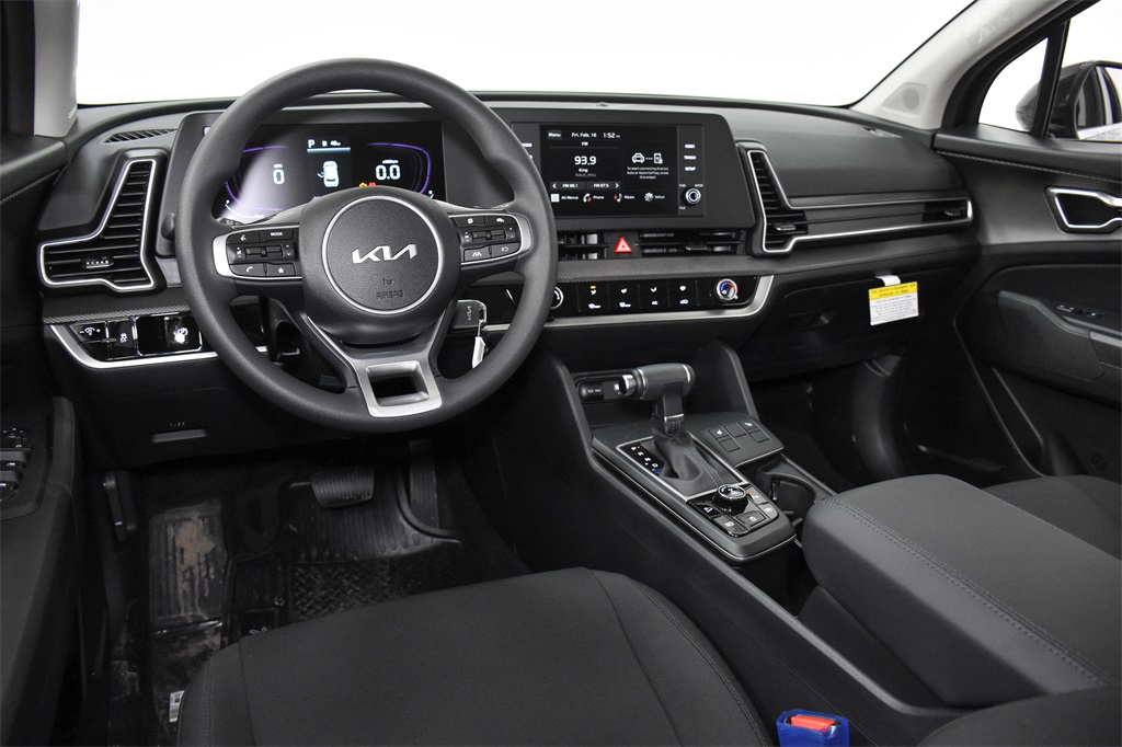 Vehicle image 12 of 31