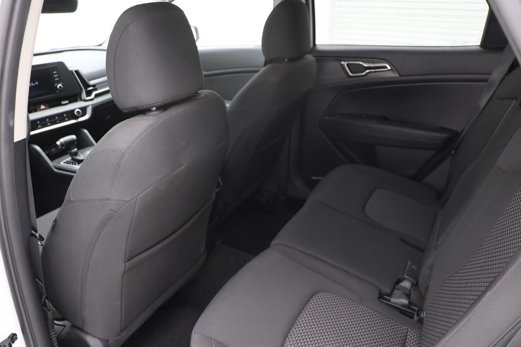 2024 Kia Sportage LX Image 11 of 29