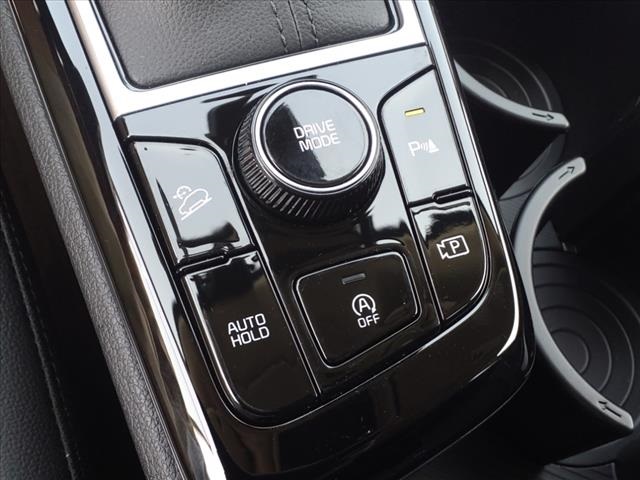 Vehicle image 20 of 32
