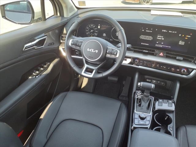 Vehicle image 29 of 32
