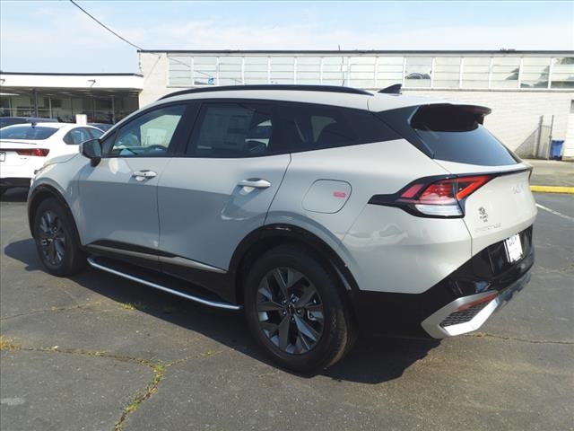 Vehicle image 7 of 32