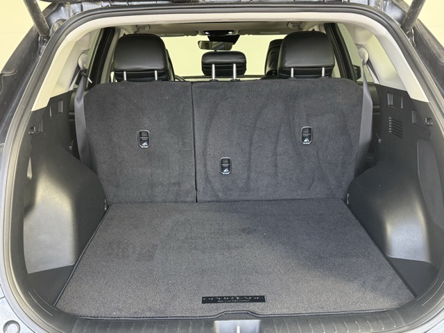 Vehicle image 43 of 44