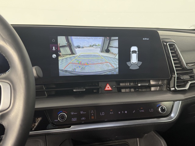 Vehicle image 19 of 44