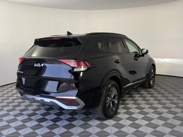 Vehicle image 7 of 44