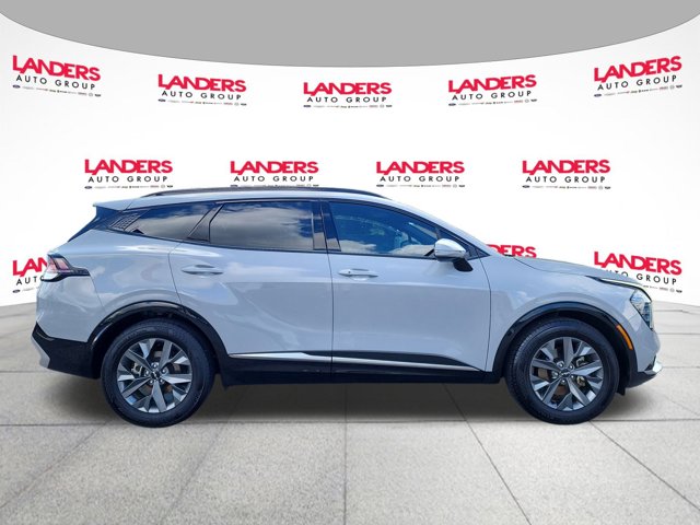 Vehicle image 4 of 27