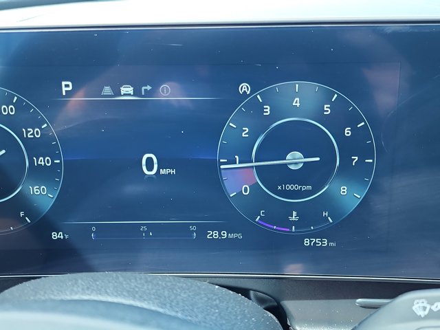 Vehicle image 21 of 27
