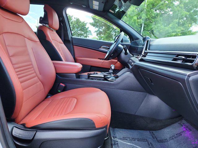 Vehicle image 15 of 27