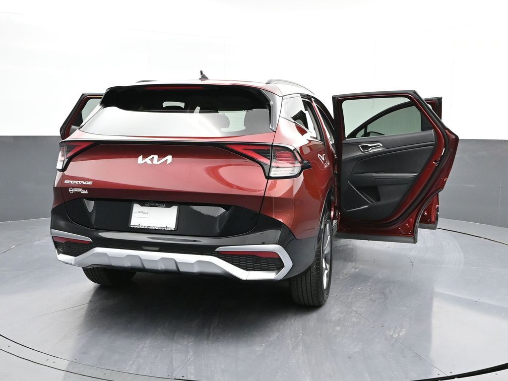 Vehicle image 10 of 43