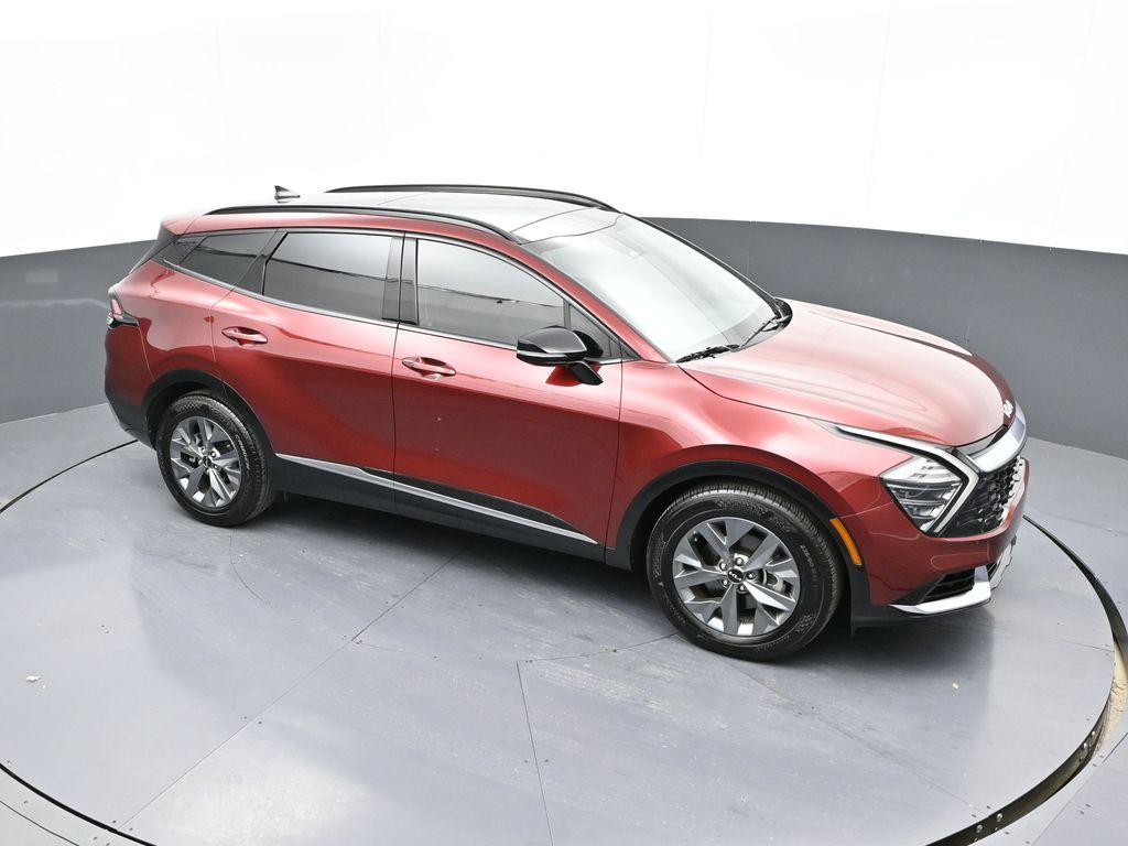 Vehicle image 8 of 43