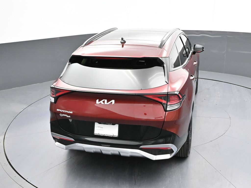 Vehicle image 11 of 43