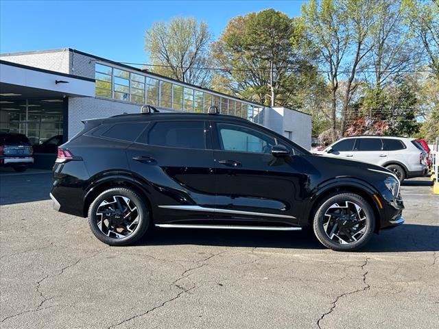 Vehicle image 4 of 30