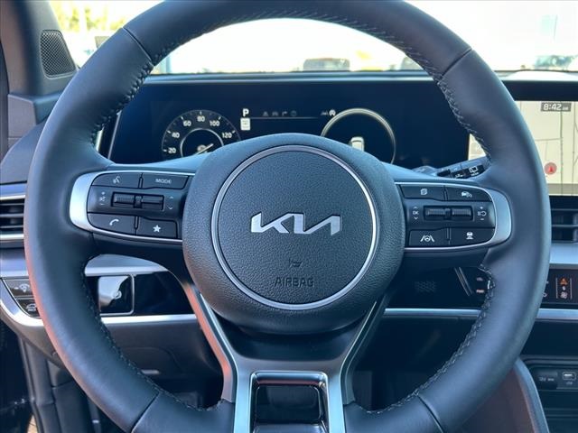 Vehicle image 20 of 30